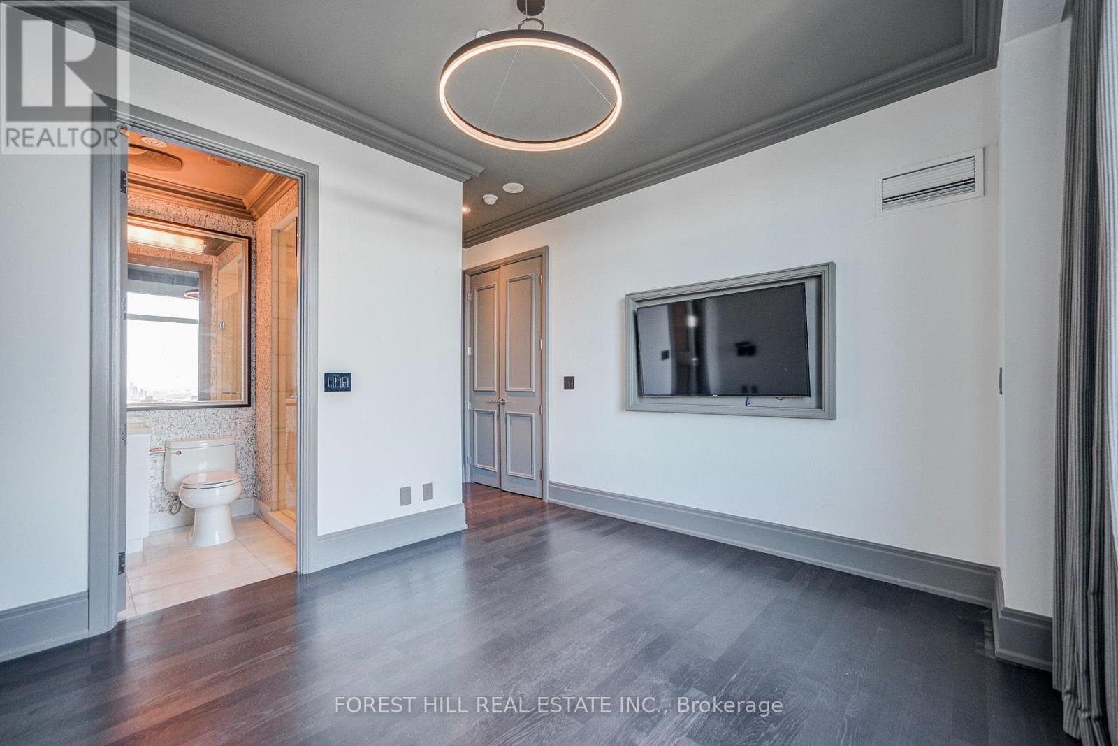 311 Bay Street — photo 18