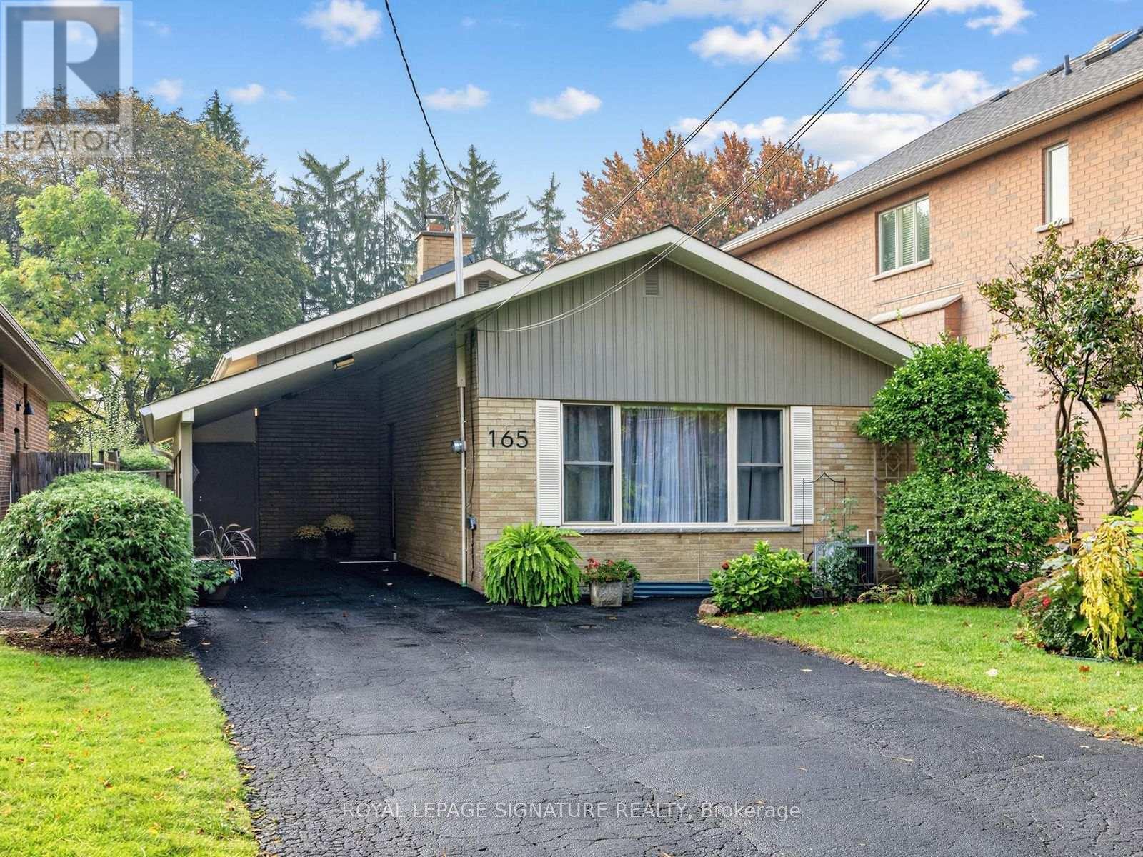 165 WEDGEWOOD DRIVE - 1