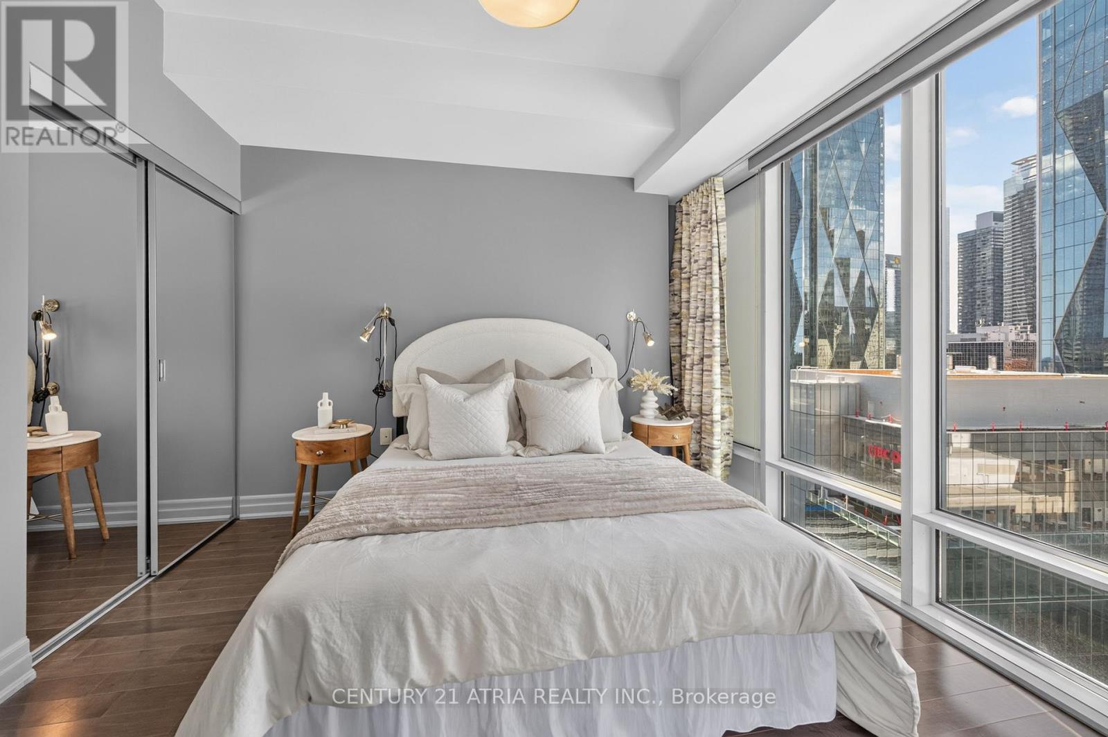 1605- 8 The Esplanade, Toronto, ON photo 16