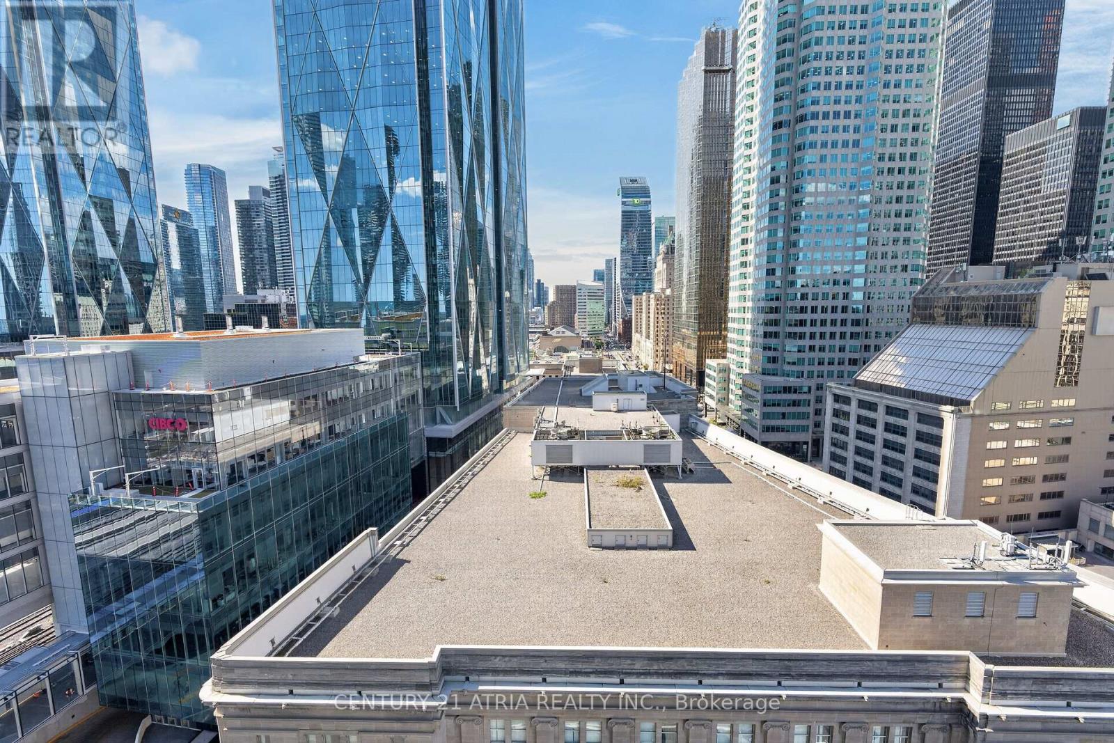 1605- 8 The Esplanade, Toronto, ON photo 24
