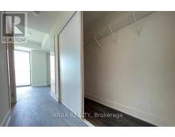 1005 - 188 Fairview Mall Drive, Toronto, ON M2J4T1 Photo 9