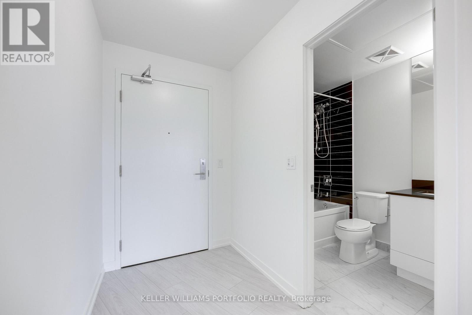49 East Liberty Street — photo 4