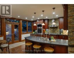 44 Rambert Crescent, Toronto, ON M6S1E6 Photo 24