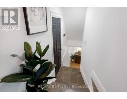 44 Rambert Crescent, Toronto, ON M6S1E6 Photo 29