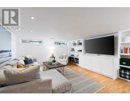 44 Rambert Crescent, Toronto, ON M6S1E6 Photo 31
