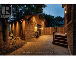 44 Rambert Crescent, Toronto, ON M6S1E6 Photo 40