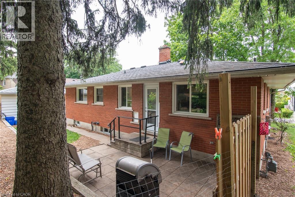 13 LEWIS Street - 6