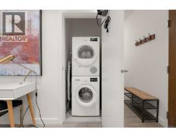 101 848 Yates St, Victoria, BC V8W0G2 Photo 17