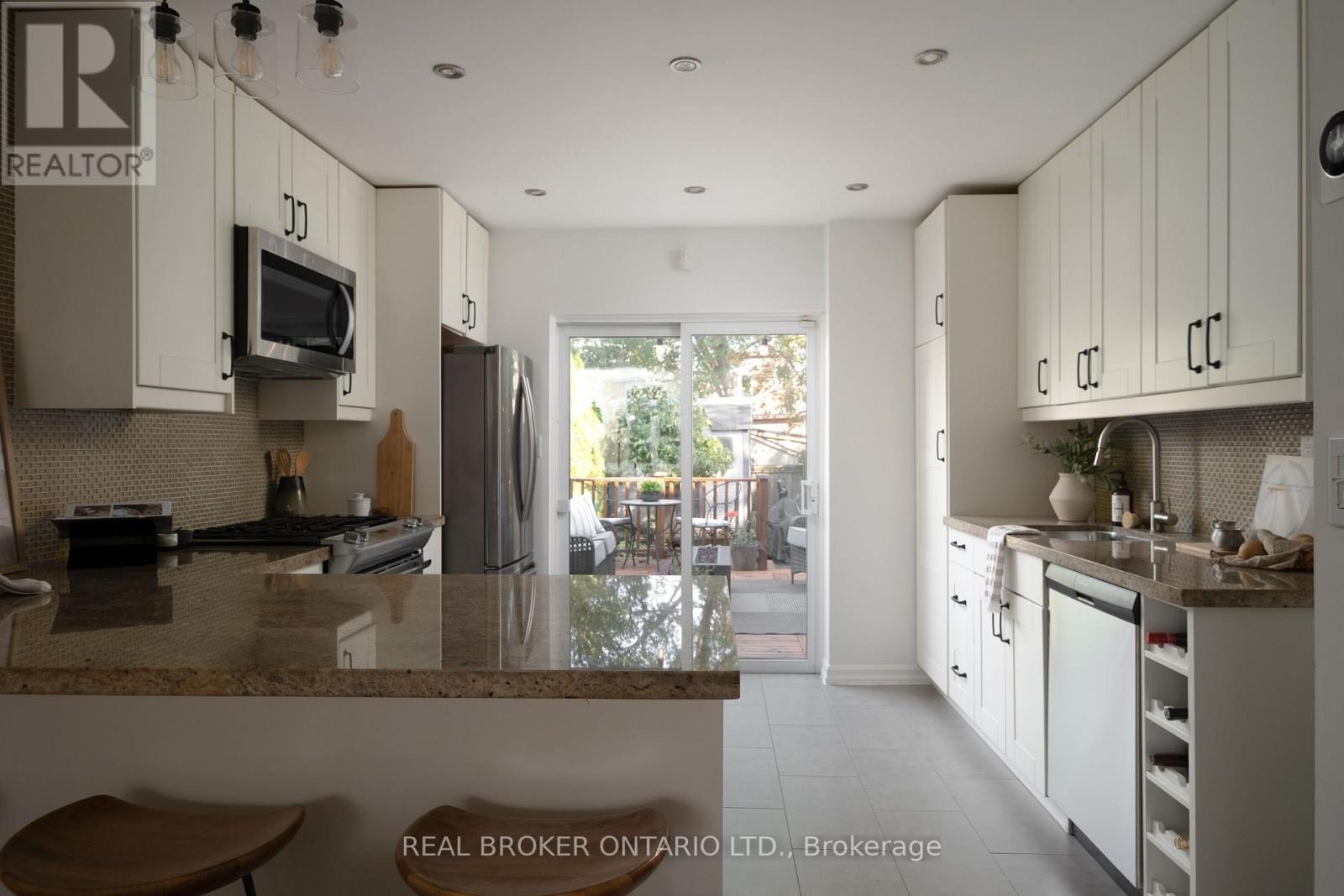 59 Bastedo Avenue, Toronto, ON photo 10