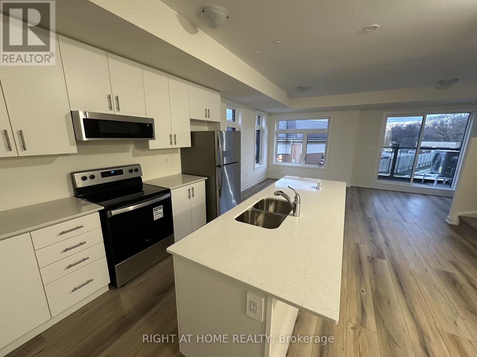 302- 755 Omega Drive, Pickering, ON photo 9