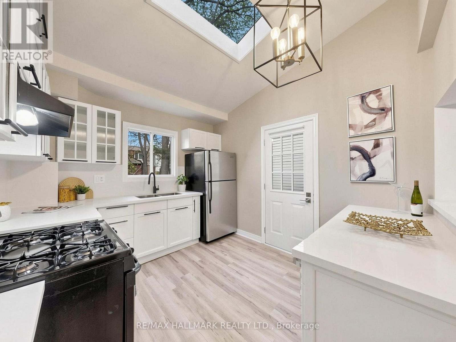 211 Golfview Avenue, Toronto, ON photo 14
