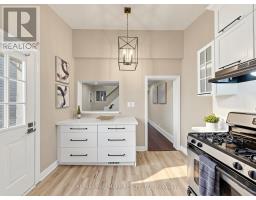 211 Golfview Avenue, Toronto, ON M4E2K8 Photo 12