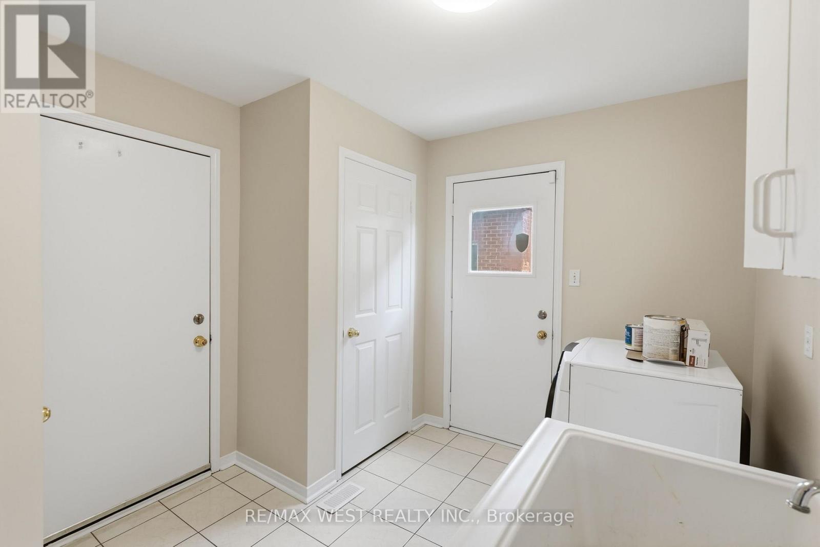 60 Furrow Drive, Whitby, ON photo 13