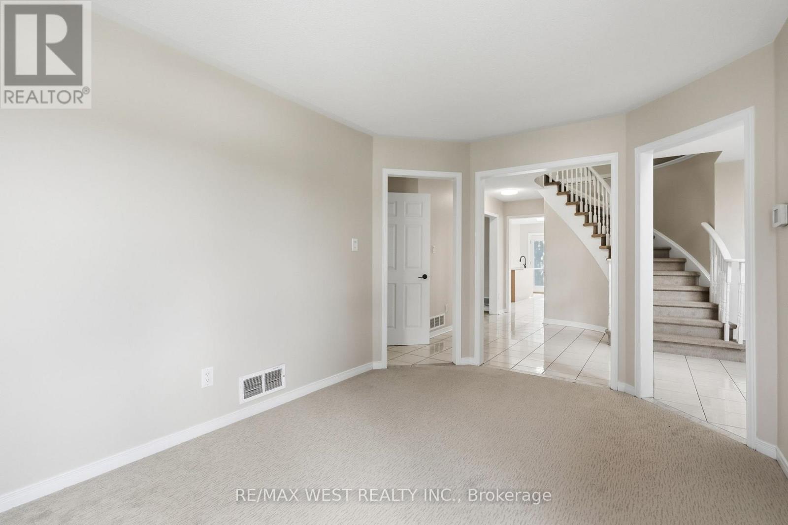 60 Furrow Drive, Whitby, ON photo 9
