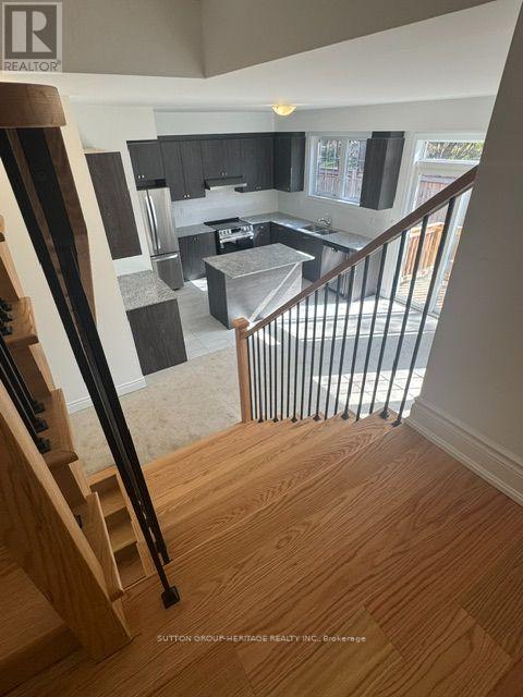 1 Deer Creek Court, Toronto, ON photo 8