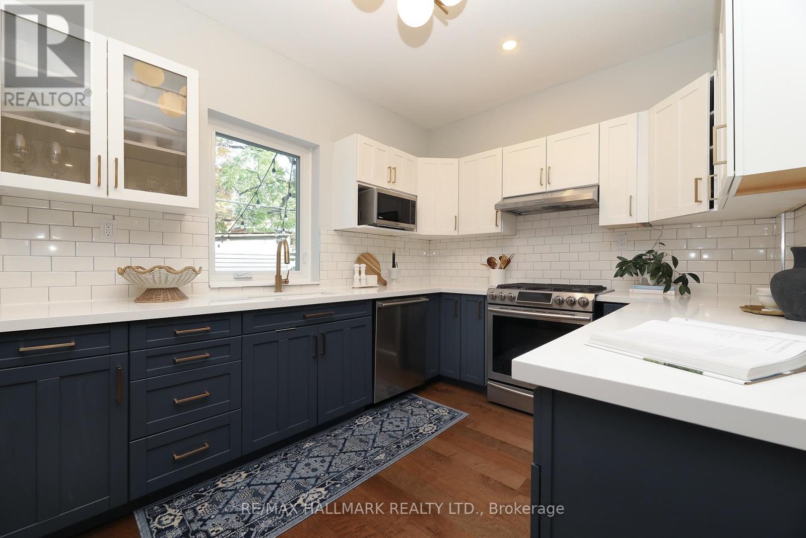 701 GREENWOOD AVENUE - 11