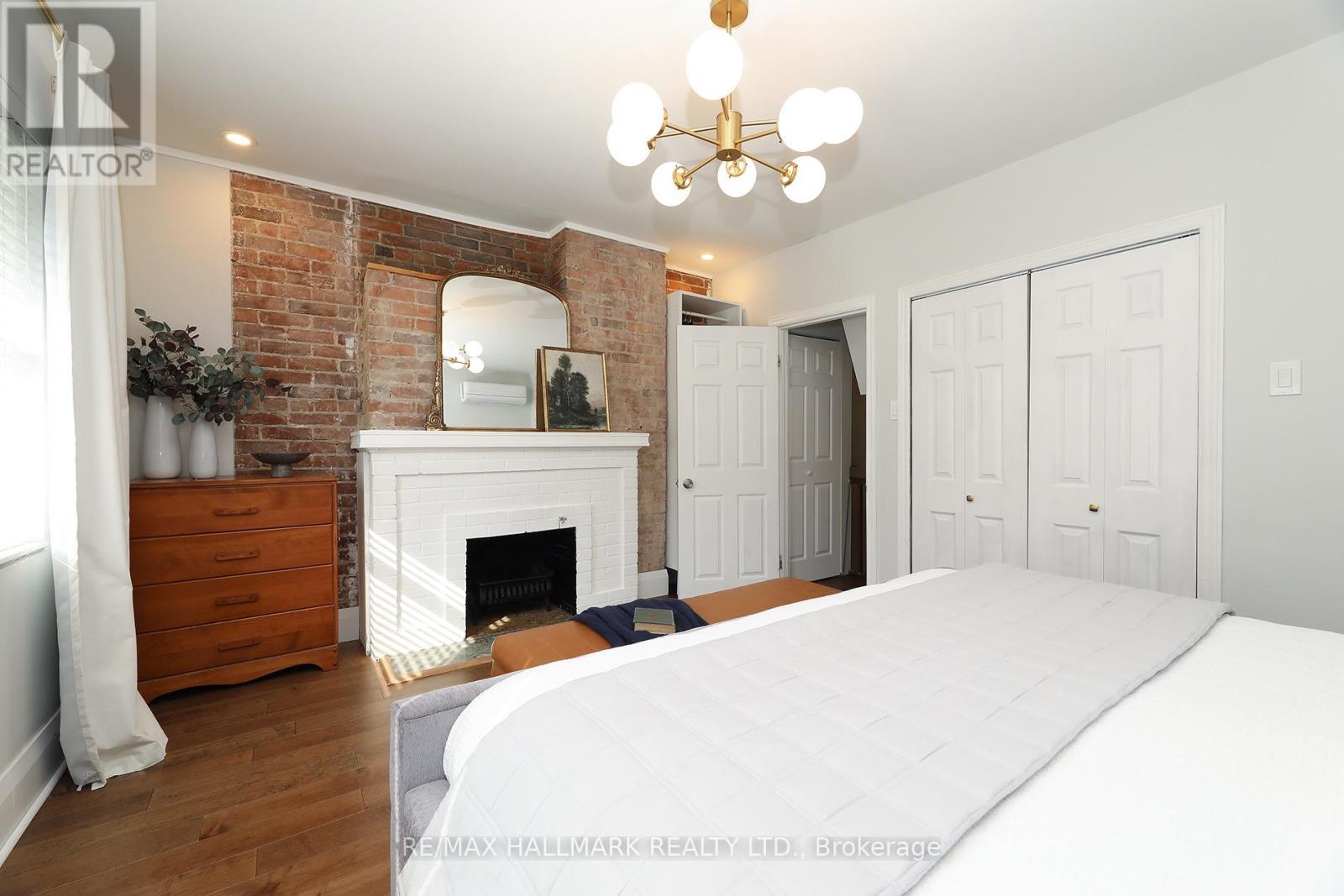 701 GREENWOOD AVENUE - 16