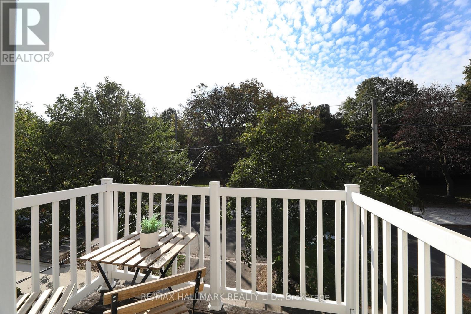 701 GREENWOOD AVENUE - 18