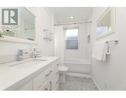 701 Greenwood Avenue, Toronto, ON M4J4B6 Photo 24