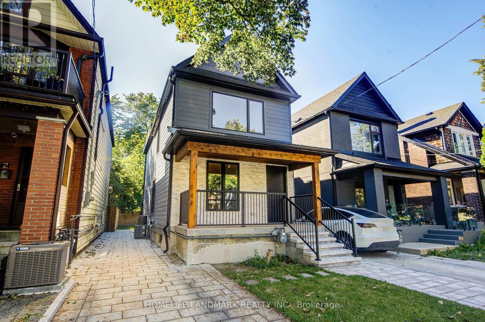 34 Hiawatha Road