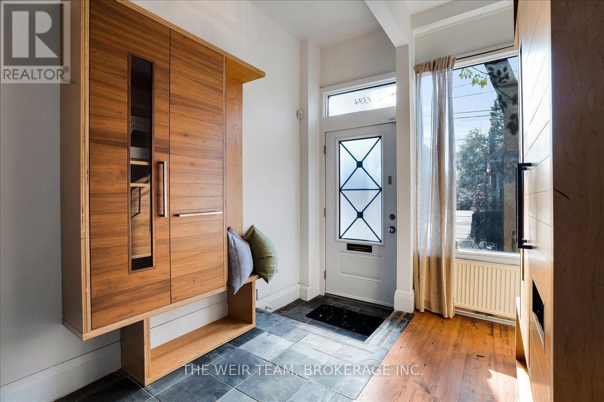 1394 Queen Street East, Toronto, ON photo 2