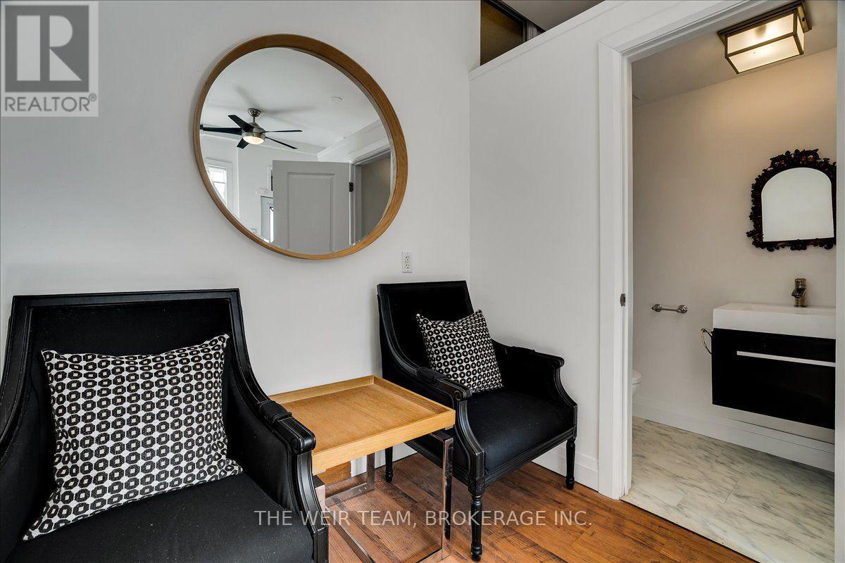 1394 Queen Street East, Toronto, ON photo 29