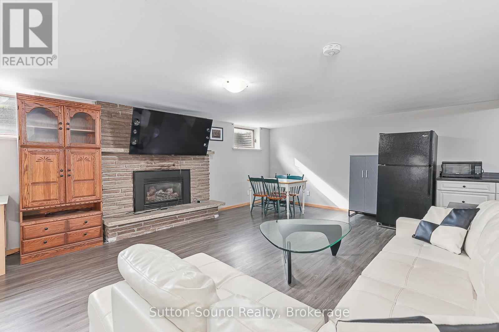 48 UNION STREET - 32