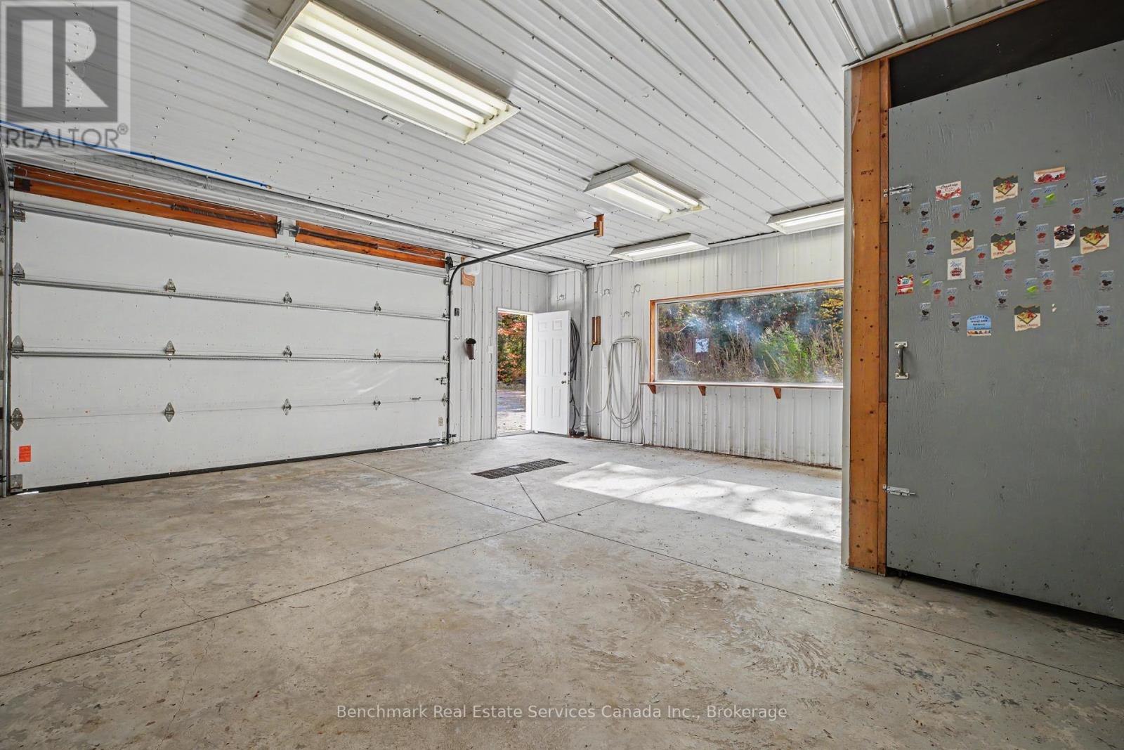 2407 Highway 11 North — photo 42