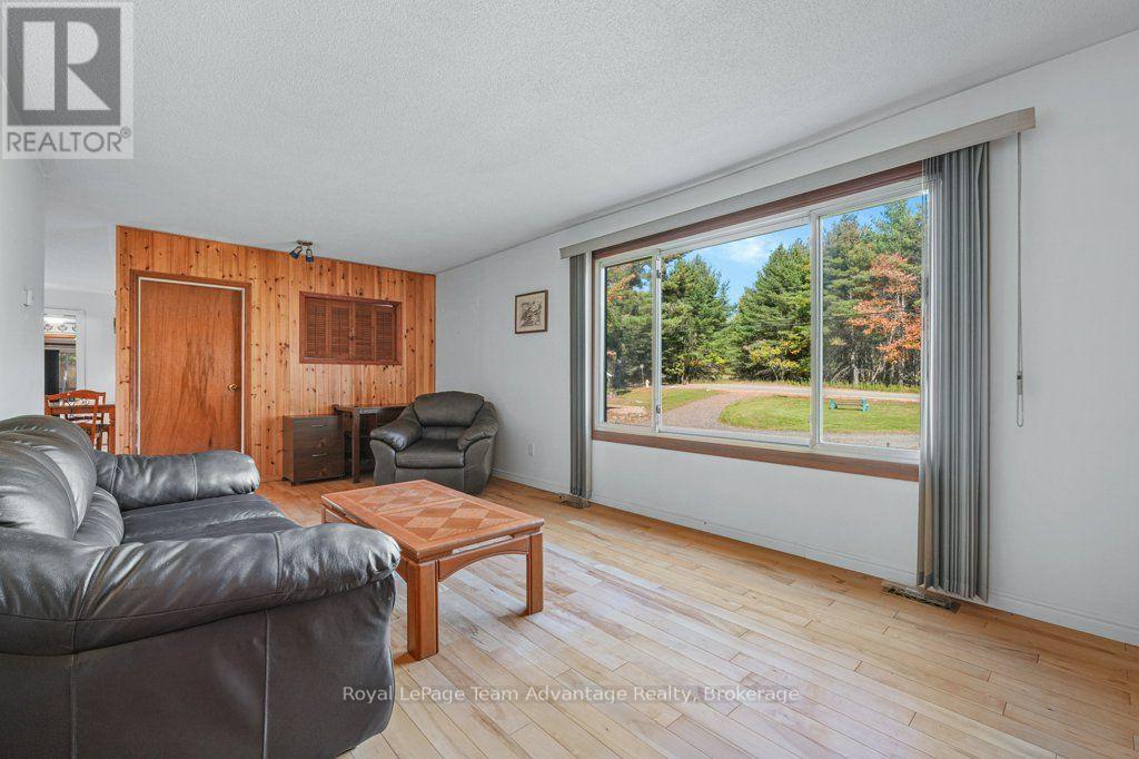 48 Hammel Avenue — photo 13