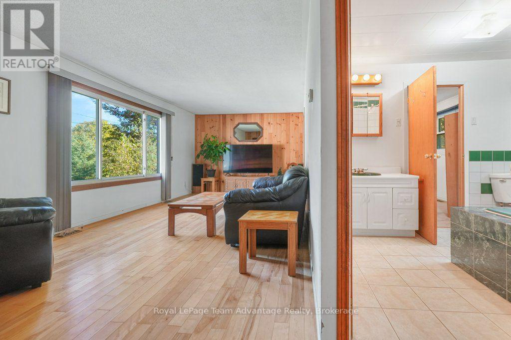 48 Hammel Avenue — photo 14
