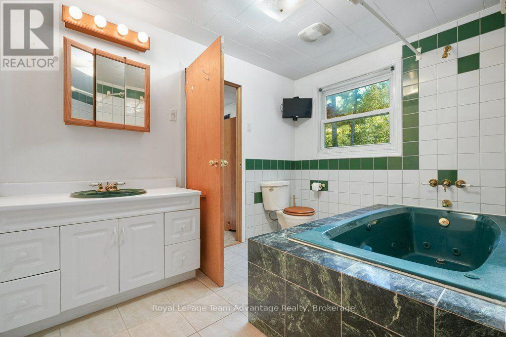 48 Hammel Avenue — photo 20