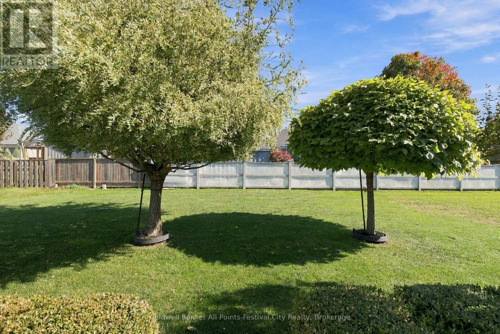 407 Warren Street — photo 36