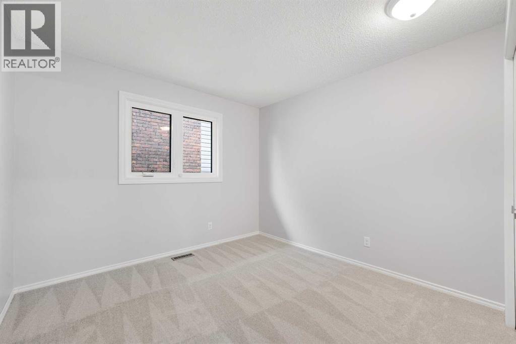 479 Bracewood Crescent SW - photo 33