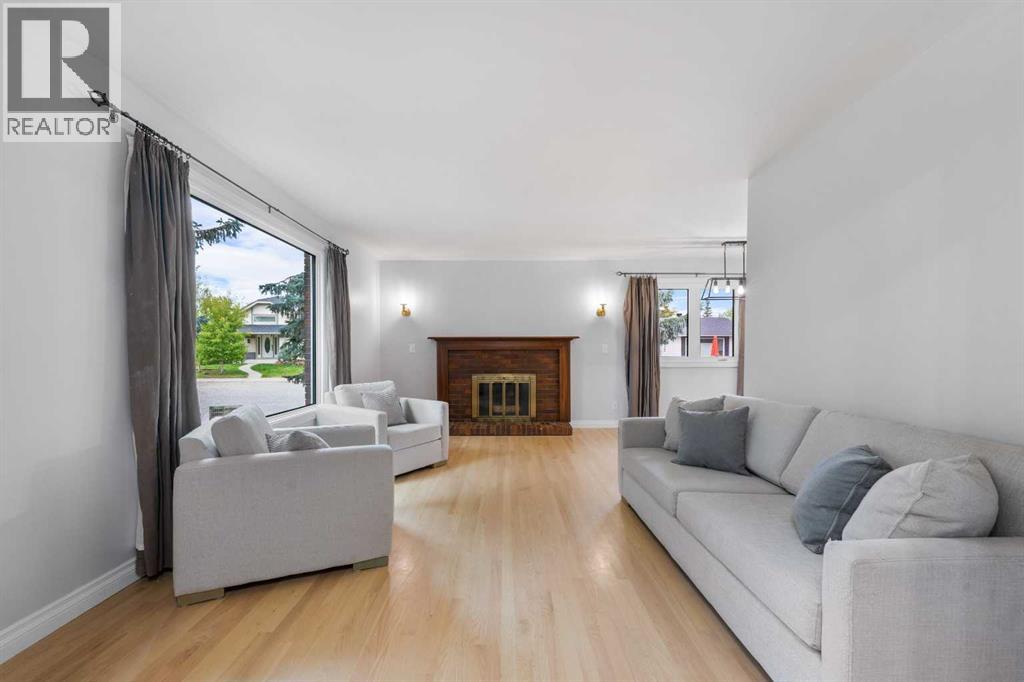 479 Bracewood Crescent SW - photo 13
