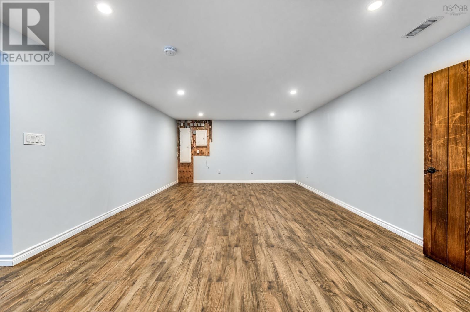 284 Beeches Road - 45