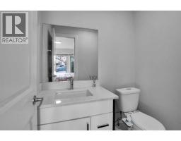 4304 44 Avenue NE - photo 20