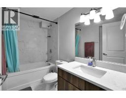 4304 44 Avenue NE - photo 30