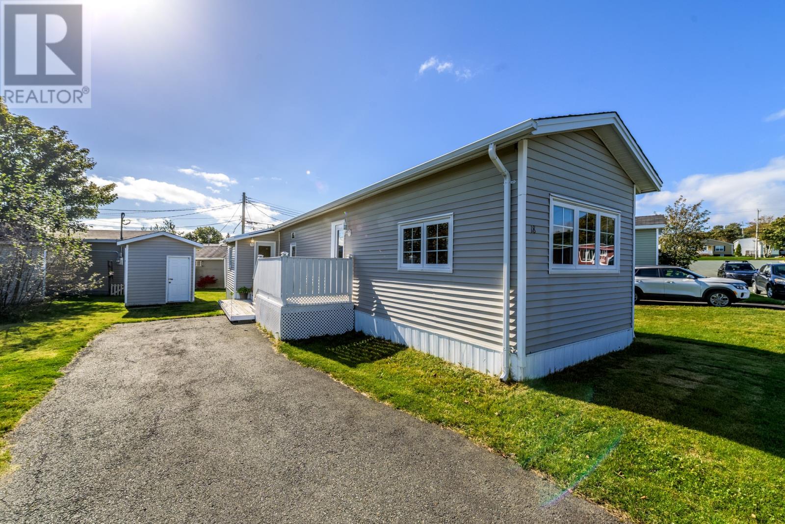 18 Meadowbrook Park Road - 1
