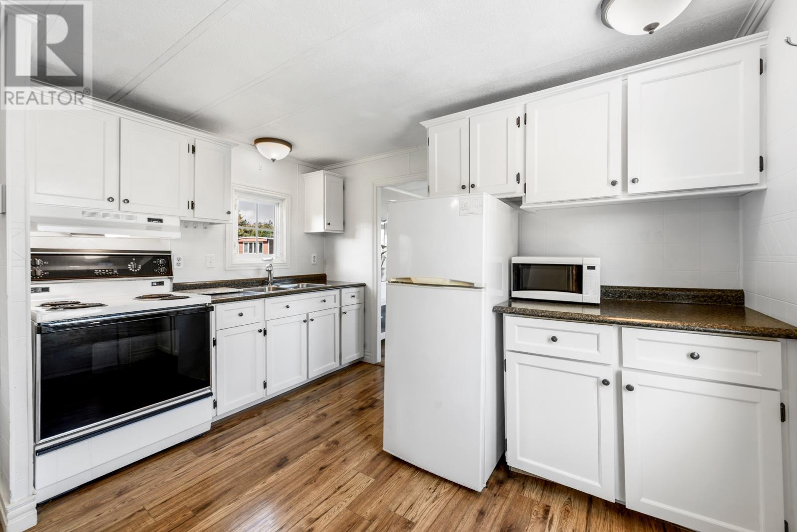 18 Meadowbrook Park Road - 8