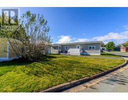 18 Meadowbrook Park Road thumbnail 2
