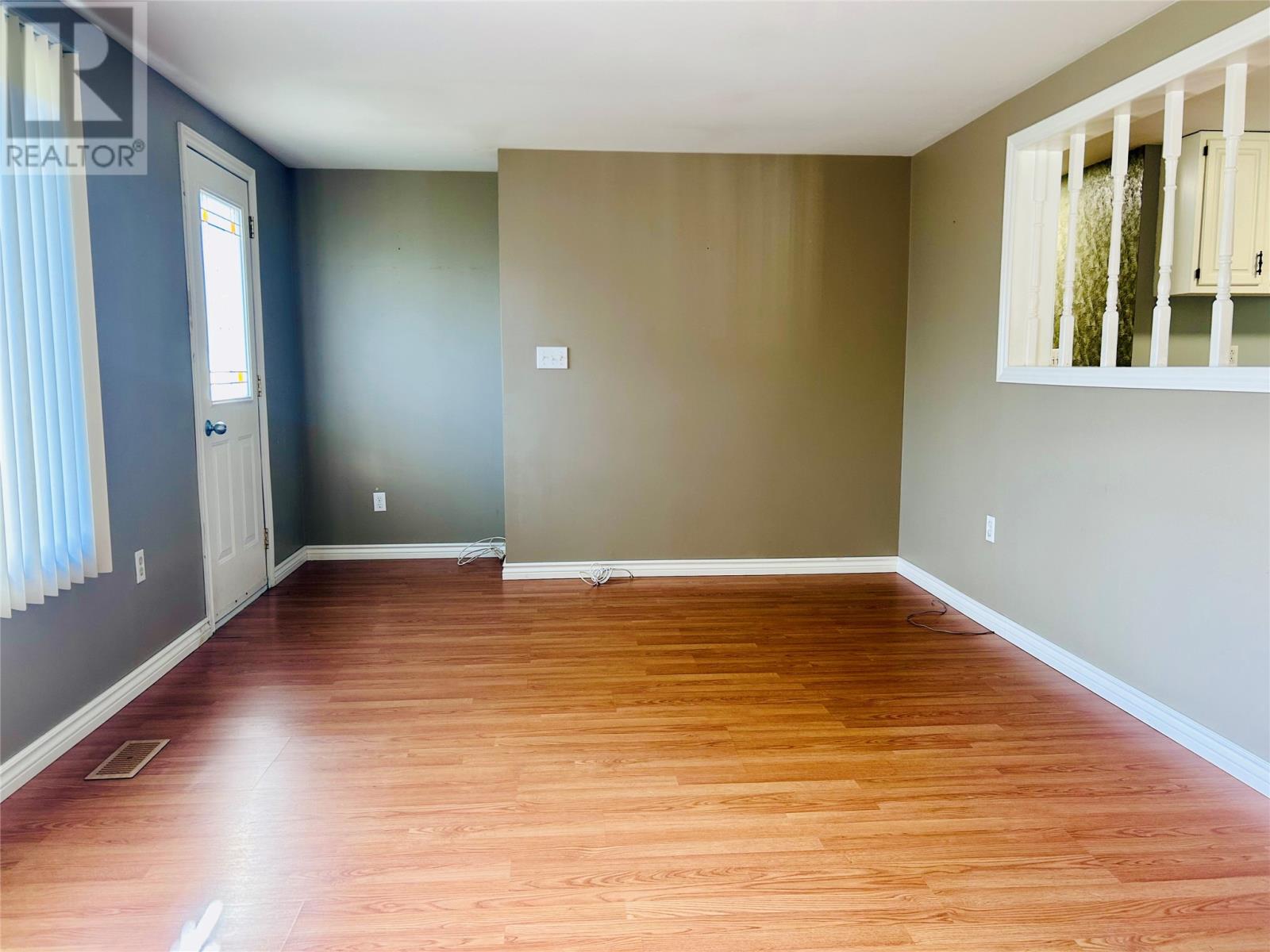 1586-1590 Main Road - 5