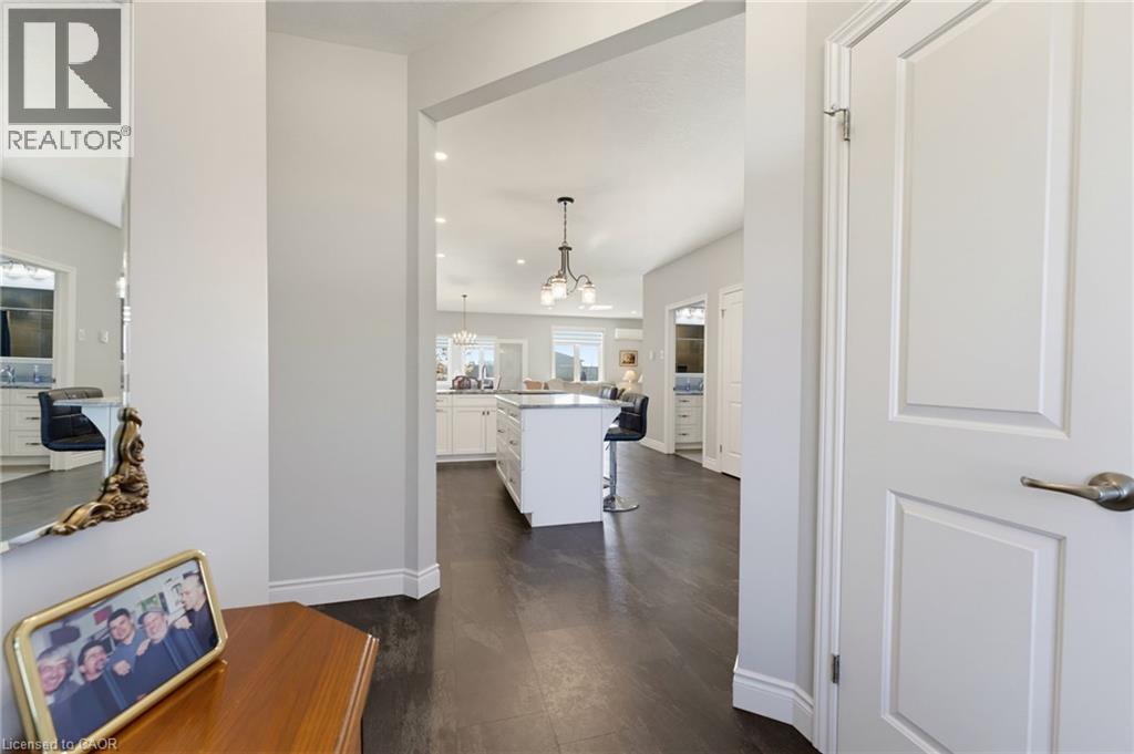 375 Mitchell Road South — photo 10