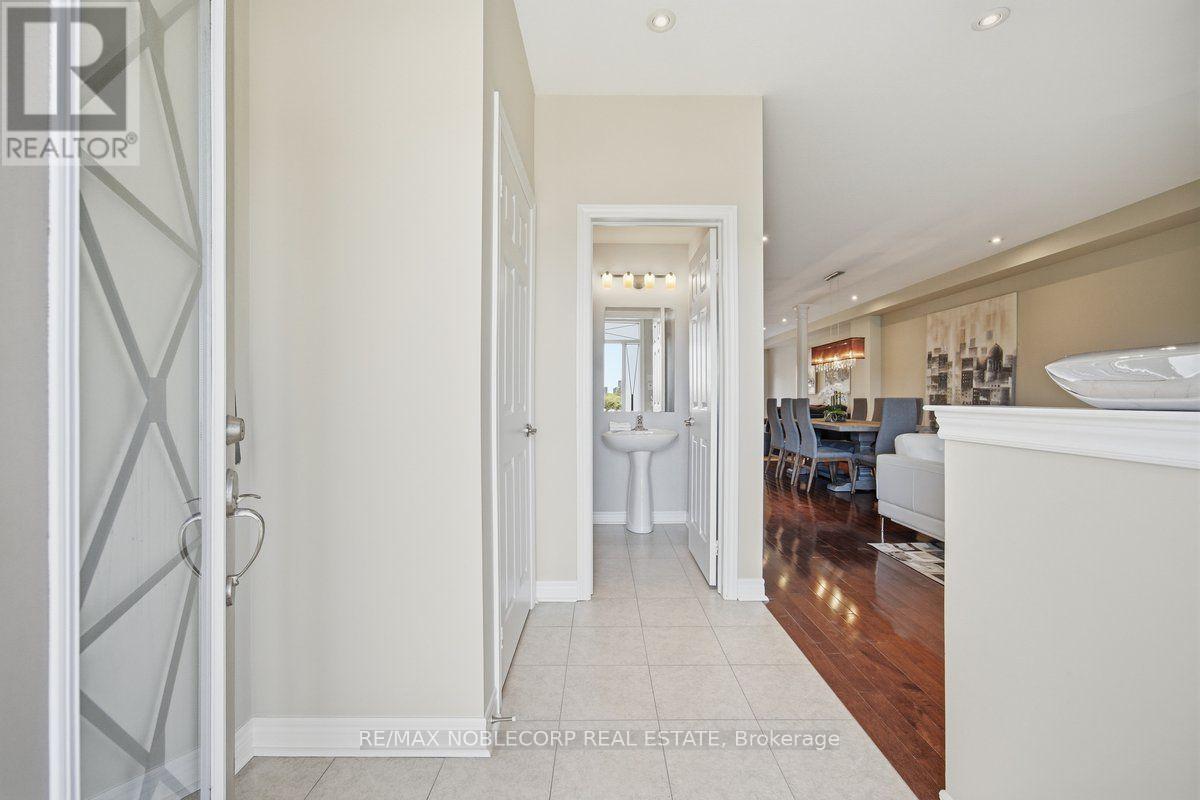 37- 8900 Bathurst Street, Vaughan, ON photo 3