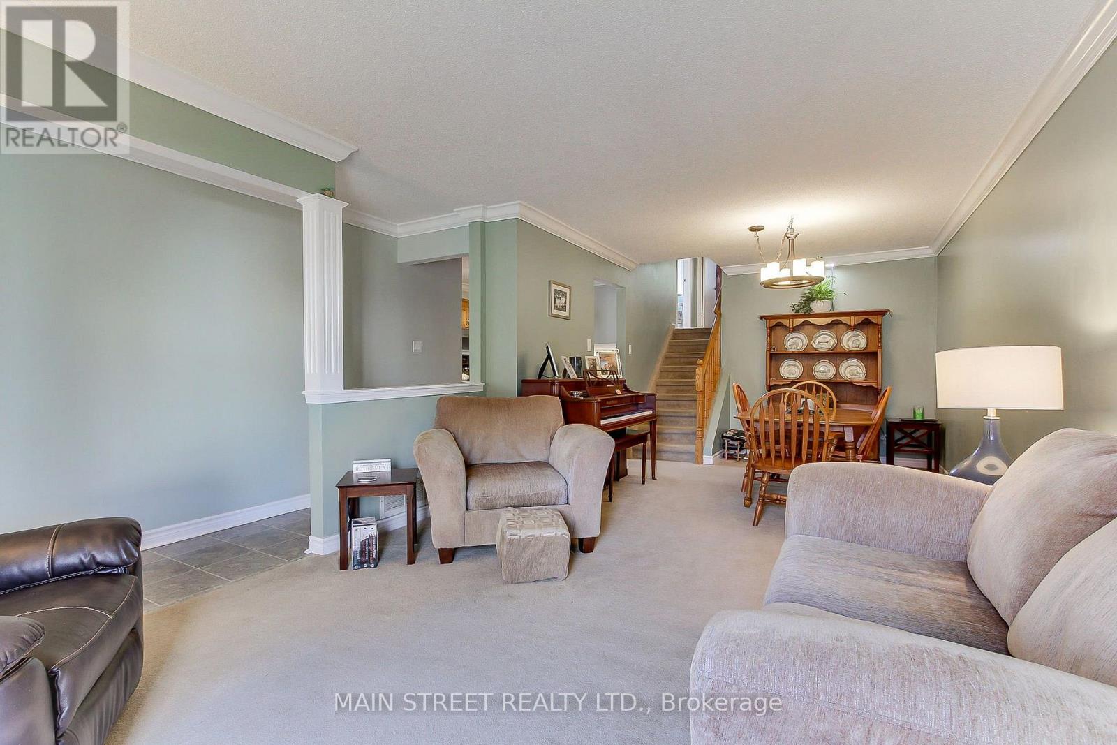 61 Hudson Crescent, Bradford West Gwillimbury, ON photo 7