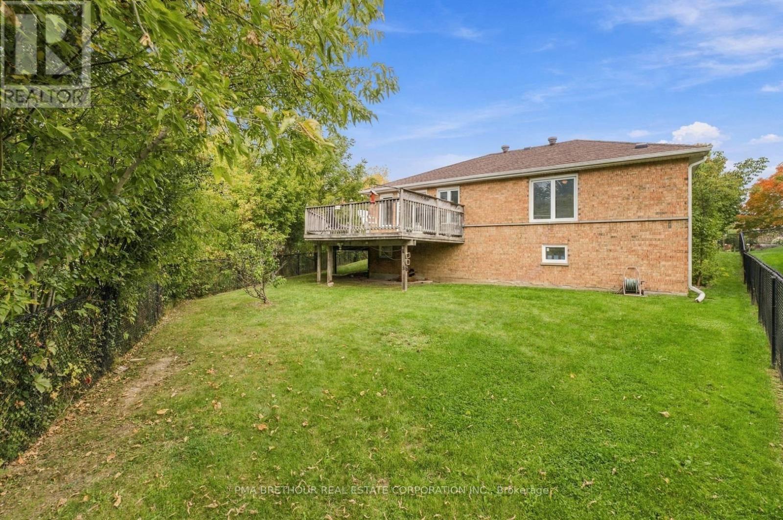18 Deerglen Terrace — photo 29