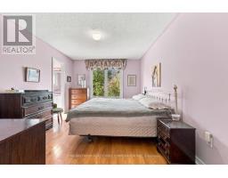 18 Deerglen Terrace, Aurora, ON L4G6Y2 Photo 13