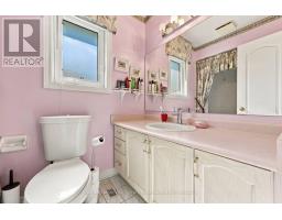 18 Deerglen Terrace, Aurora, ON L4G6Y2 Photo 15