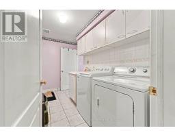 18 Deerglen Terrace, Aurora, ON L4G6Y2 Photo 20