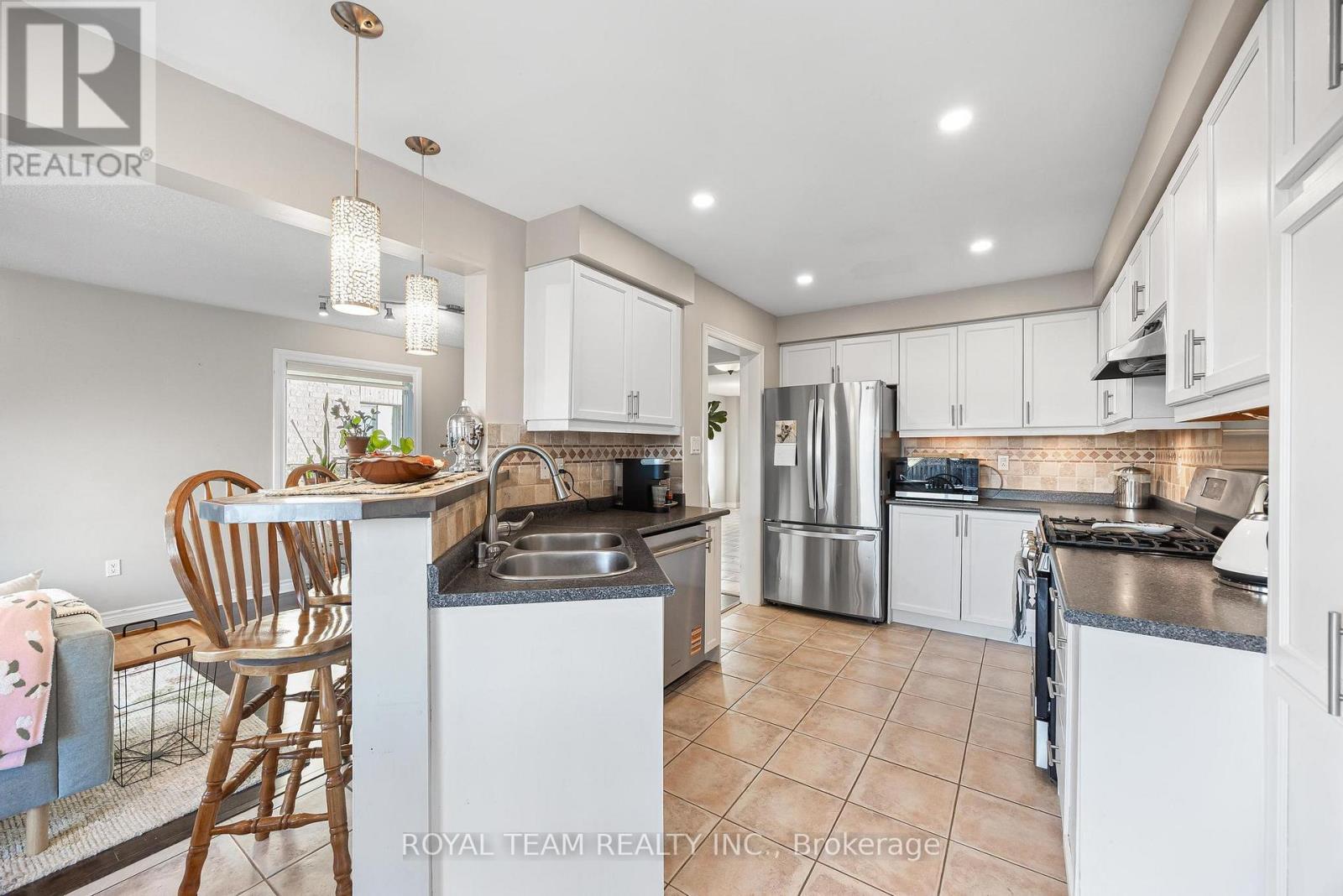 40 EMILY CARR CRESCENT, Caledon (Bolton West) — photo 11