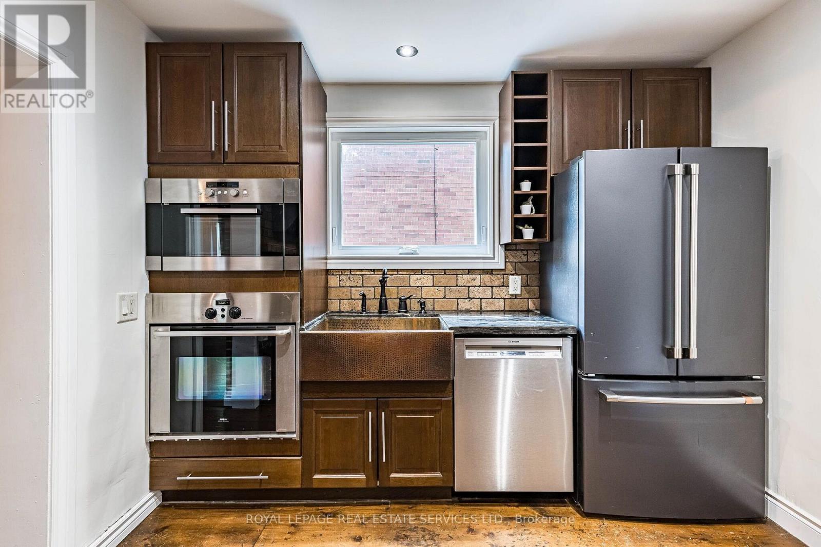 47 Frederick Street, Brampton, ON photo 9
